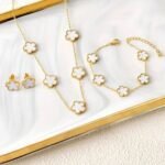 Elegant Clover Jewelry Set – Necklace, Bracelet, Earrings & Ring